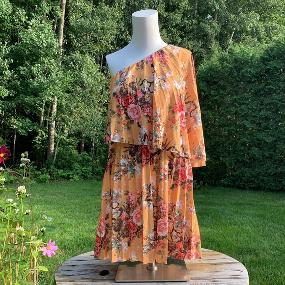 Asos | Pleated one shoulder dress - Picture 2 of 9